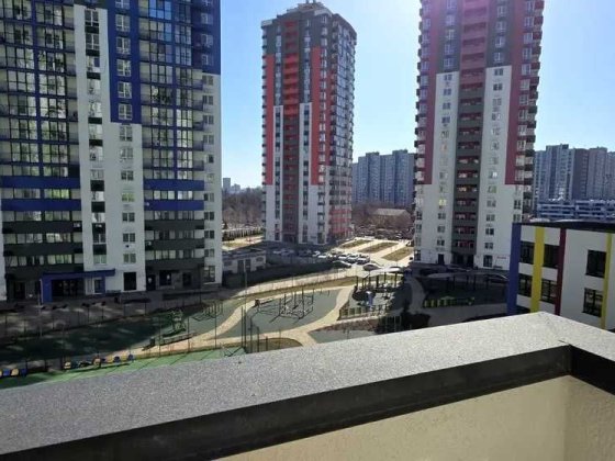 Продаж 2-кімнатної квартири під ремонт у ЖК “Сирецькі сади”