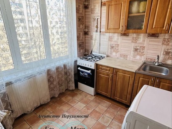 ПРОДАЖ 1-кімнатної квартири 35м2 вул.  Жмеринський 18 Держ Прграми Киев