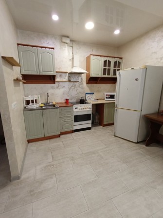 Новострой, квартира студия с ремонтом мебелью - фото 1