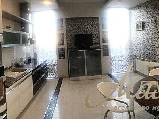 2к 130м2 Кудрявский спуск, Львовская площадь, Золотые Ворота, Центр Киев