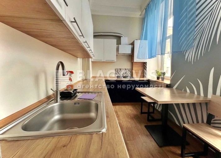 Продаж 5-к квартири 103м.кв. ДІЮЧИЙ ХОСТЕЛ. Центр, Саксаганського, 106 - фото 1