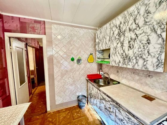 Квартира возле метро Шулявка ул.Братьев Зеровых 2а с мебелью Київ