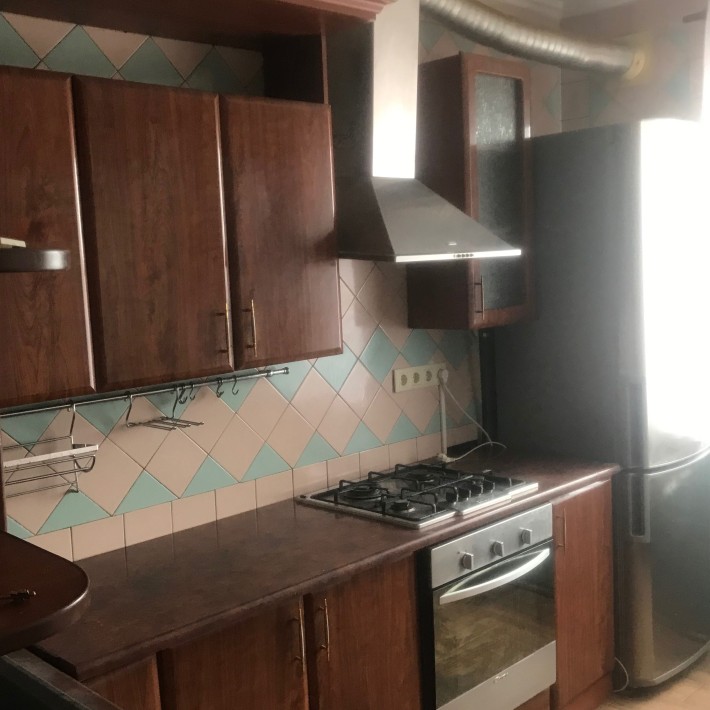 Трикімнатна квартира з ремонтом та техникой, пр. Георгія Гонгадзе, 24 - фото 1