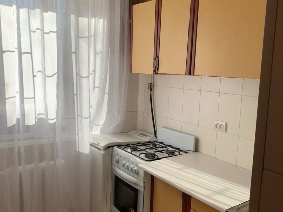 1-к біля метро Нивки, Туполева, Мрії, газ Киев
