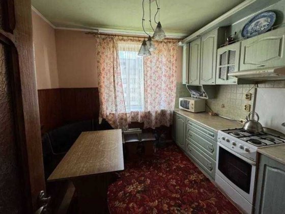 Продаж 2кімкв. з гарним житловим станом по вул. Б.Хмельницького 243 Львов