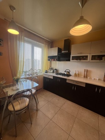 Продається 3 кімн. квартира Жадова - фото 1