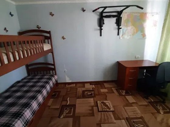 Продам  2-о кімнатну квартиру в Новомиколаївці. Кропивницкий