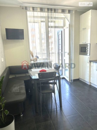 Продаж 2-кім. квартири, вул. Роксоляни, 43 Б - фото 1