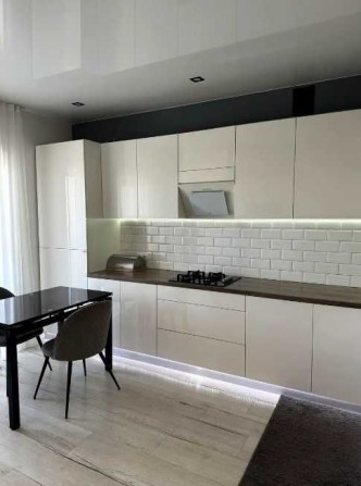 Продаж квартири з дизайнерським ремонтом - фото 1