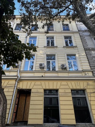 Квартира помещение на Екатерининская улица под кап. ремонт - фото 1