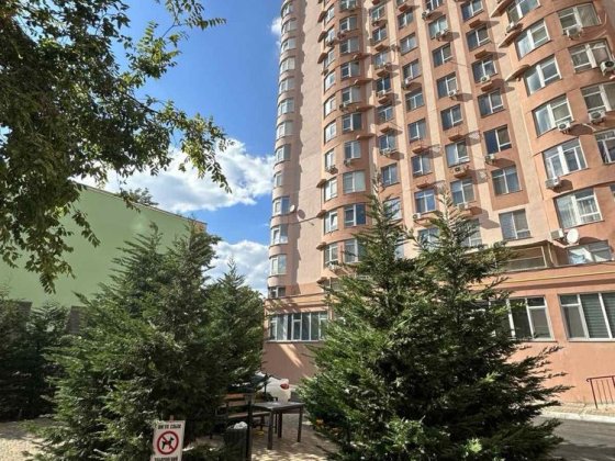 Продам 2 х ком квартиру в доме бизнесс класса на Львовской Одеса