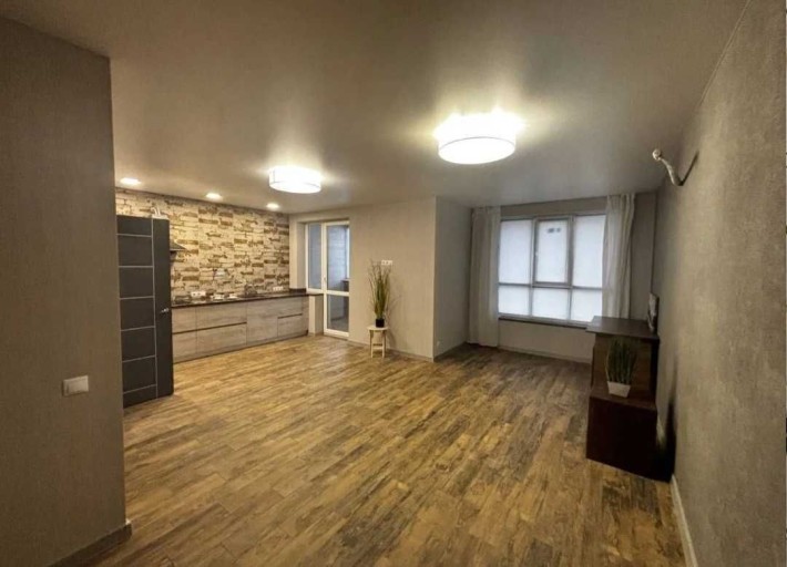 Продам 1к S 44м с ремонтом  в новострое жк Мира-1.Q - фото 1