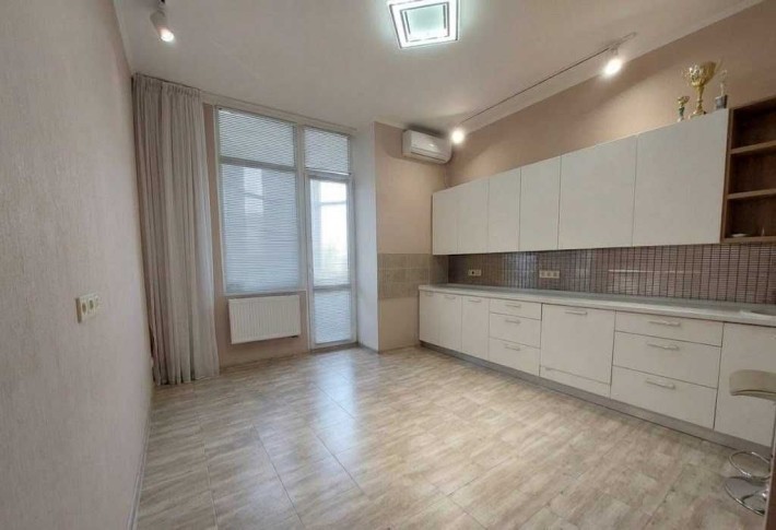 2-кімнатна квартира з ремонтом Сучасний будинок Цегла 5ст Фонтана 63м2 - фото 1