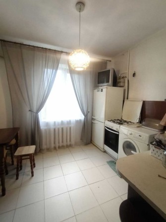 продам 1 комн. кв. на  ул. Ильфа и Петрова - фото 1