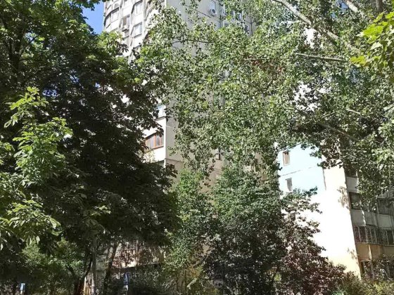 Просторная 1-комнатная в высотном доме на Черемушках с двумя лоджиями Одеса