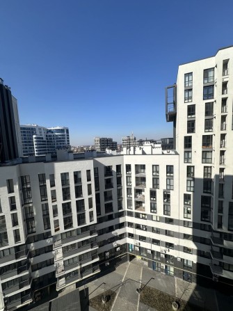 Продаж 2 кім квартири у зданій і заселеній  новобудові - фото 1