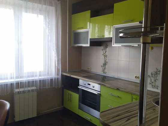 2 комнатная на Крымском бульваре.Є відновлення! Одеса