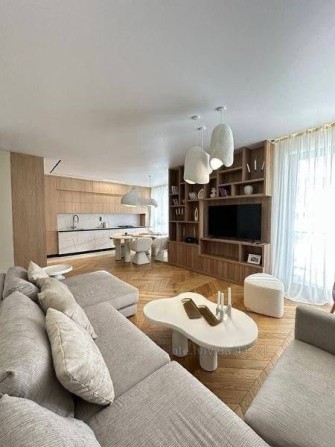 Продаж 3 кім квартира 85 м² 3/6ц вул.Мечникова 360000$ - фото 1