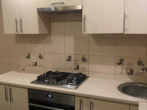 Продам 2-кімнатну квартиру Шкільний район Кропивницкий