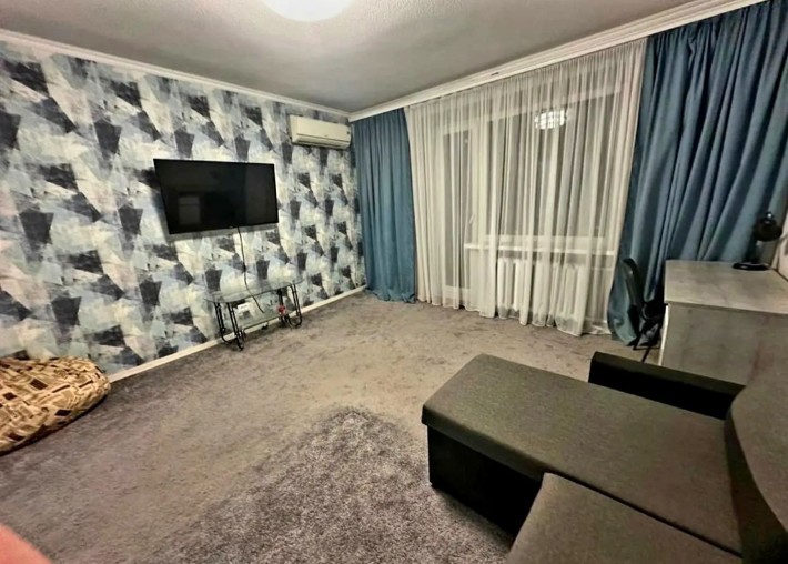 2-кімнатна квартира, цегляний будинок. - фото 1