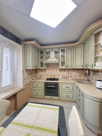 В продажу 4 к к на вул. Південній з євроремонтом - фото 1