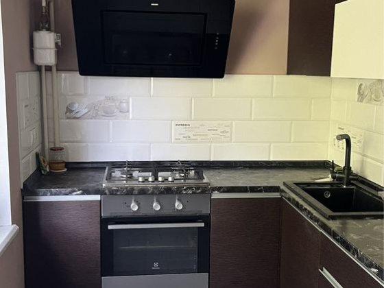 СРОЧНО. Продам 3к, Вороніна 11, 3 поверх, 72м2 Запорожье