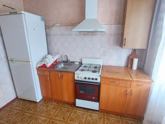 Продается однокомнатная квартира центр Бородинского мкрн. Запоріжжя