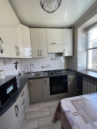 Продаж 2-кім. квартири 44 м.кв., в. В. Великого - фото 1