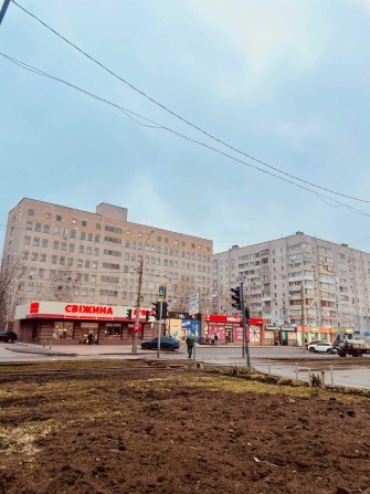 Продаж 2 кімнатної квартири, р-н Одеської, пр. Байрона. - фото 1
