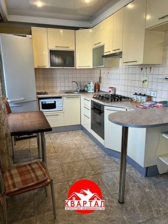 Продается 2-х комн. квартира студия на Бородинском в отличном месте - фото 1