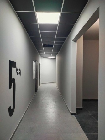 Квартира в Новострое возле моря, индивидуальное отопление, паркинг. - фото 1