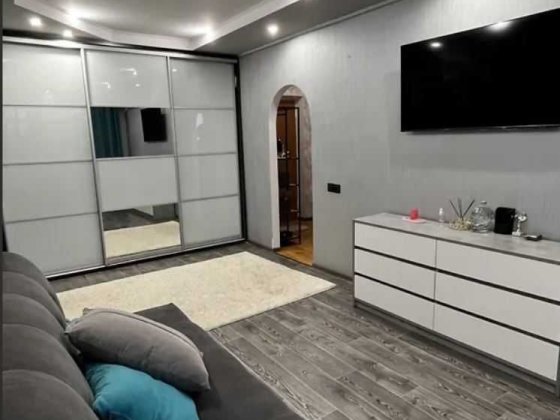 *Продається 1-о кімнатна квартира вул. ПЕРЕМОГИ 5/5 Запоріжжя