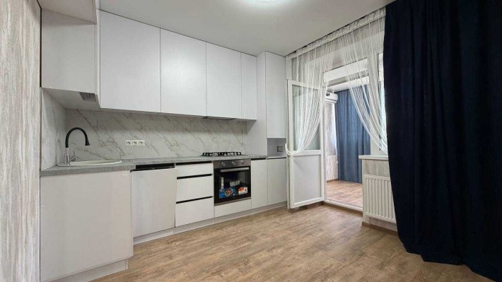 Продаж Євротрійки 2 окремі кімнати кухня вітальня ЖК Сади Вишневі - фото 1