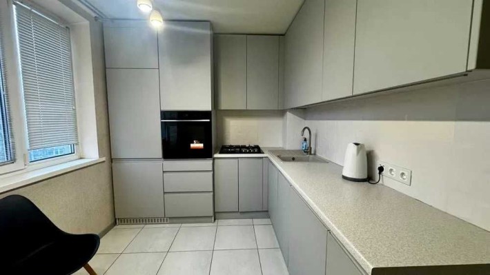 Продаю 2-к квартиру  метро Научная, Клочковская, Космическая - фото 1