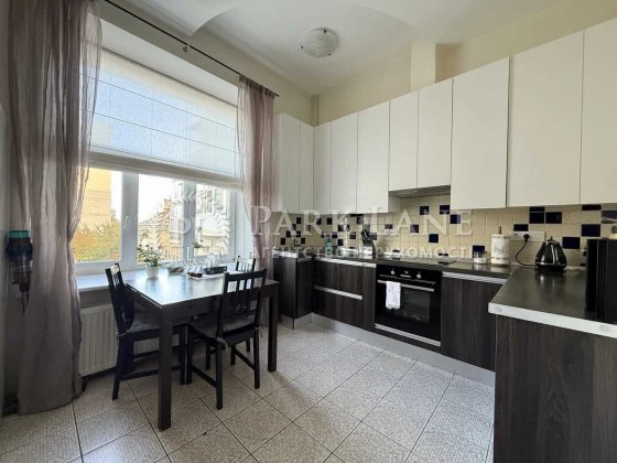 Продаж 2кімн.Січових Стрільців 40/1. Історичний центр. Київ