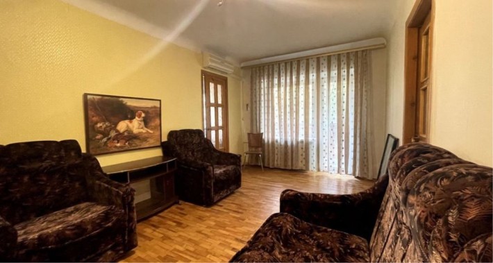 Солом'янка, Тополева вул., 5 - фото 1