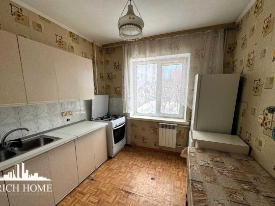 пр-т Корольова. Продаж 2к квартири, газ, швидкісний трамвай поруч.