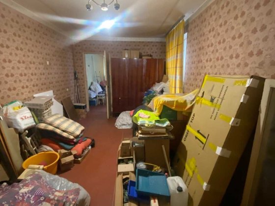 Продам 3-кімнатну квартиру по вул. Мудрака