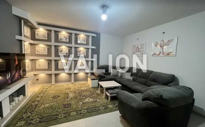 Продаж ексклюзивної 2-х рівневої 5-к просторої квартири  на Подолі - фото 1