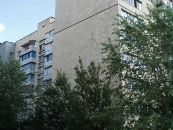 2кім. Машинобудівна ,15, Метро Шулявська, Киев