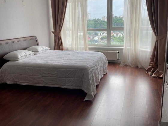 БЕЗ КОМИССИИ! Продается видовая 1-комн. квартира в ЖК "Времена года" Киев