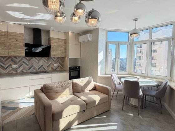 Продаж 2-кімнатної квартири 78 м вул. Липківського, 37-Б ЖК Династія