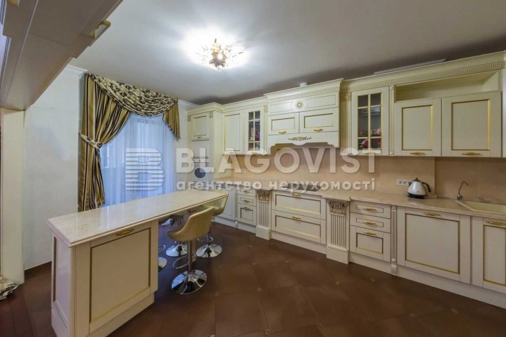 Продаж 4 кімнатної квартири вул.Павлівська, 26/41 з ремонтом без% - фото 1