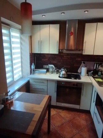 Продаж 2 кімнатної квартири Михайла Донця 13 Солом'янський район - фото 1