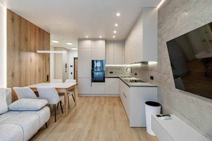 БЕЗ % Простора 1к квартира 46мкв з гардеробом ЖК Варшавський 3 - фото 1