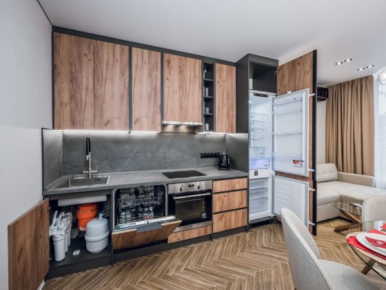 Варшавский 3, продаж 1к з паркінгом Київ