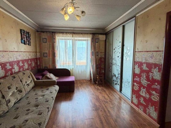 Затишна 1-кімнатна квартира по пр-т Леся Курбаса 10Г Киев