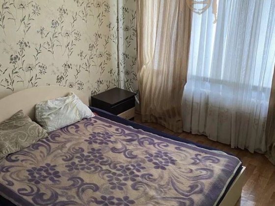 Продаж 1к квартири вул. Стадіонна 3а Киев