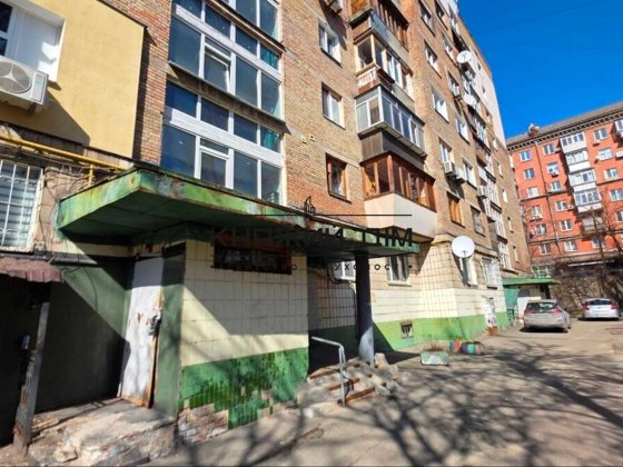 Без комісії! Продаж 2 кімнатна квартира м. КПІ КОД 21147418 Киев