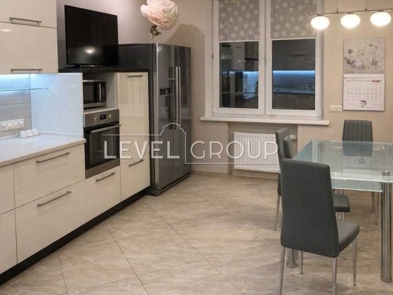 Продаж квартири, ремонт, Дмитрівська 75, Шевченківський р-н, Центр Київ